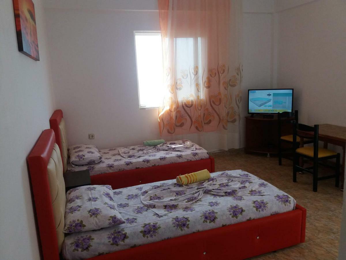 Apartments Vila Ardi Sarandë 外观 照片